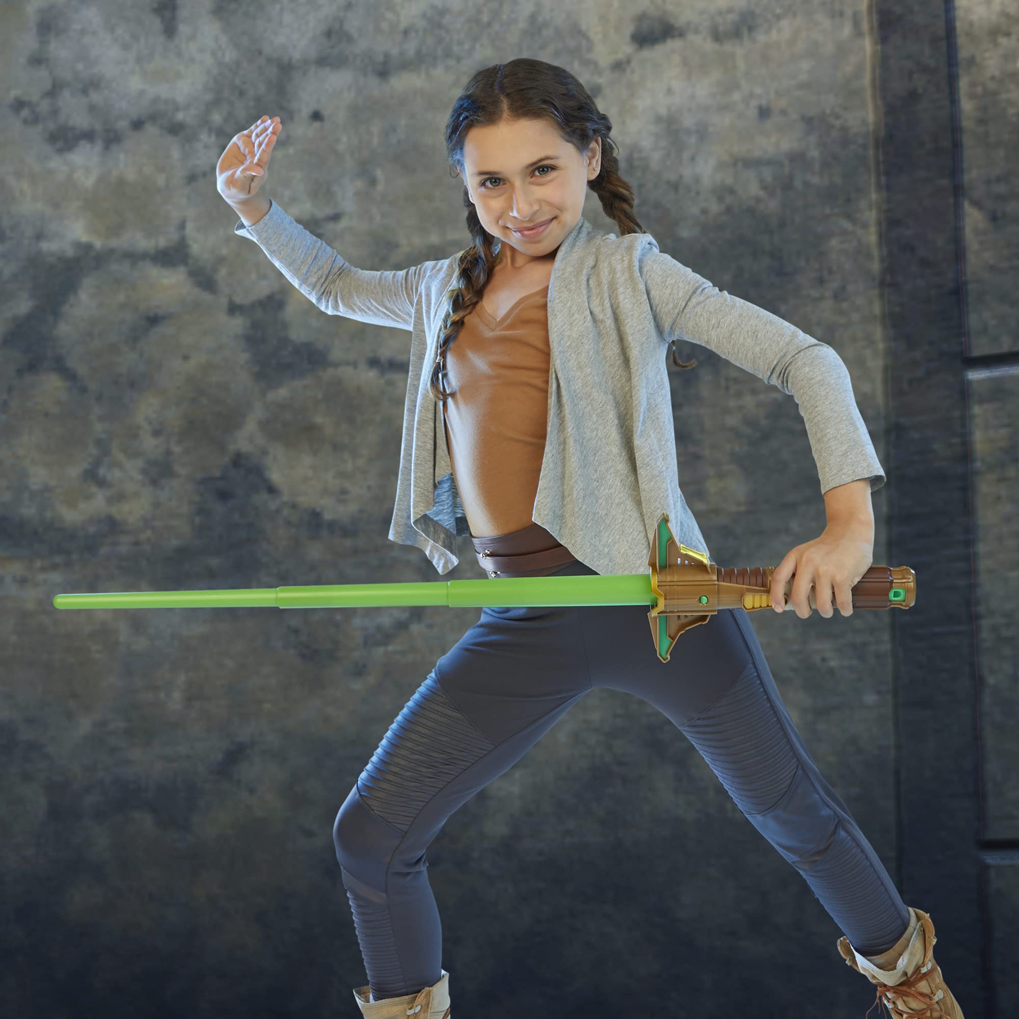 Star Wars Lightsaber Forge Yoda Electronic Lightsaber – Customizable Jedi Roleplay Toy by Hasbro