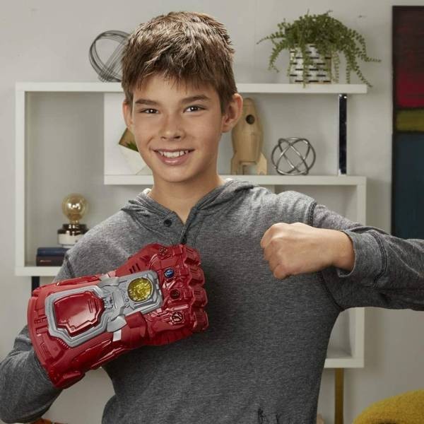 Marvel Avengers Titan Hero Series Hulk & Captain America with Electronic Gauntlet Set | Time4Child
